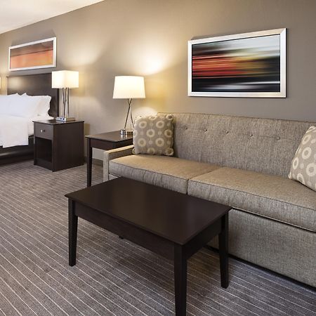 Holiday Inn Express Hotel & Suites Minneapolis - Minnetonka By Ihg מראה חיצוני תמונה