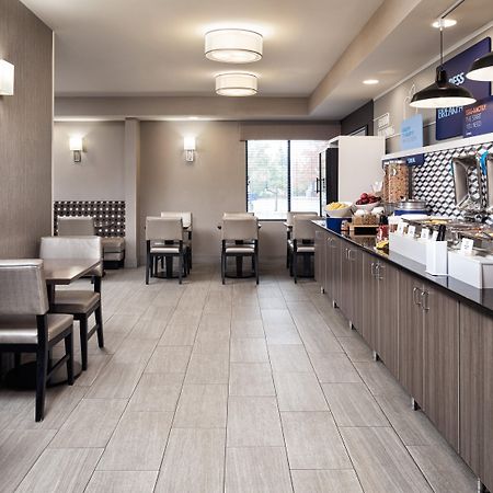 Holiday Inn Express Hotel & Suites Minneapolis - Minnetonka By Ihg מראה חיצוני תמונה