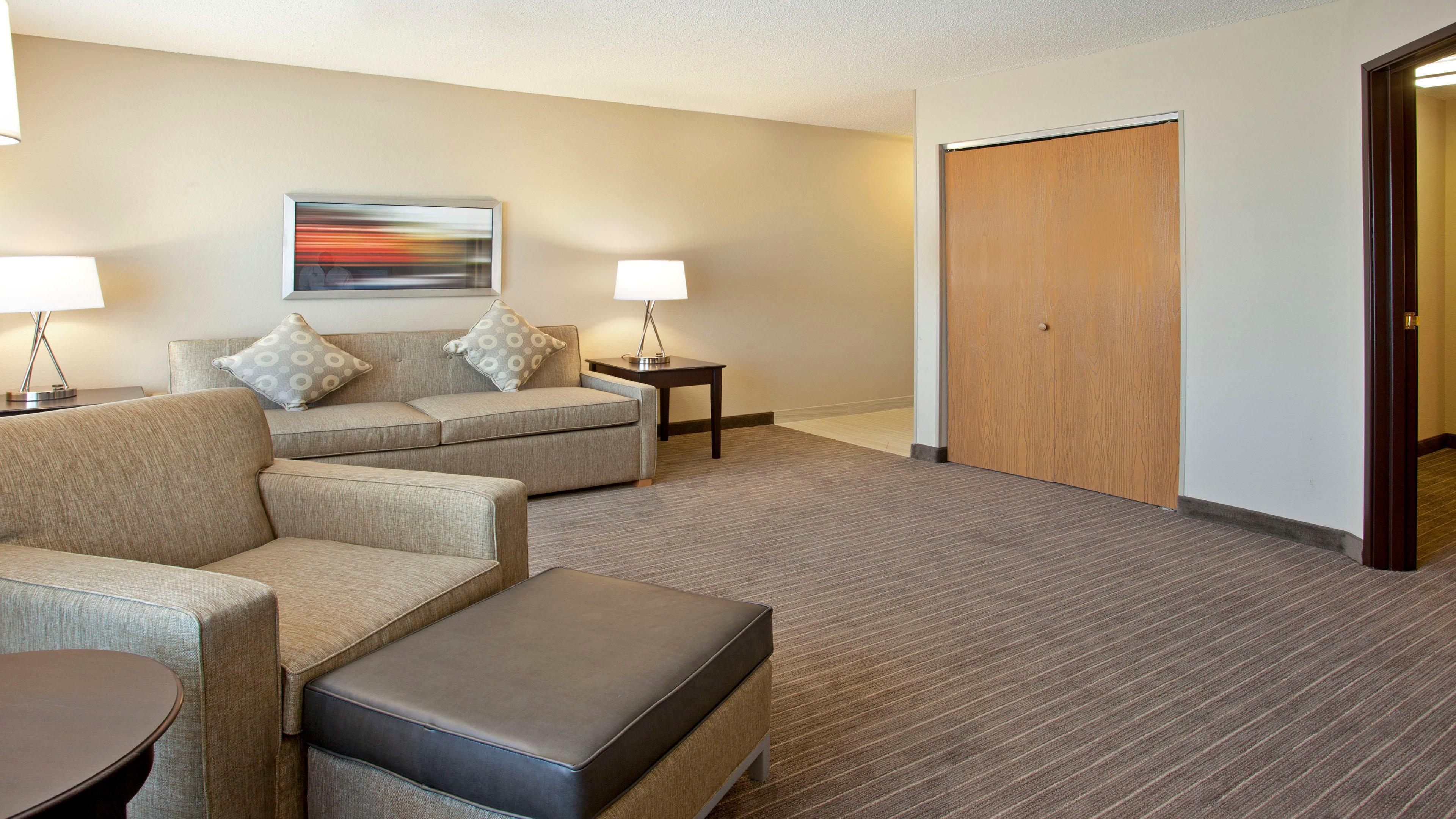 Holiday Inn Express Hotel & Suites Minneapolis - Minnetonka By Ihg מראה חיצוני תמונה