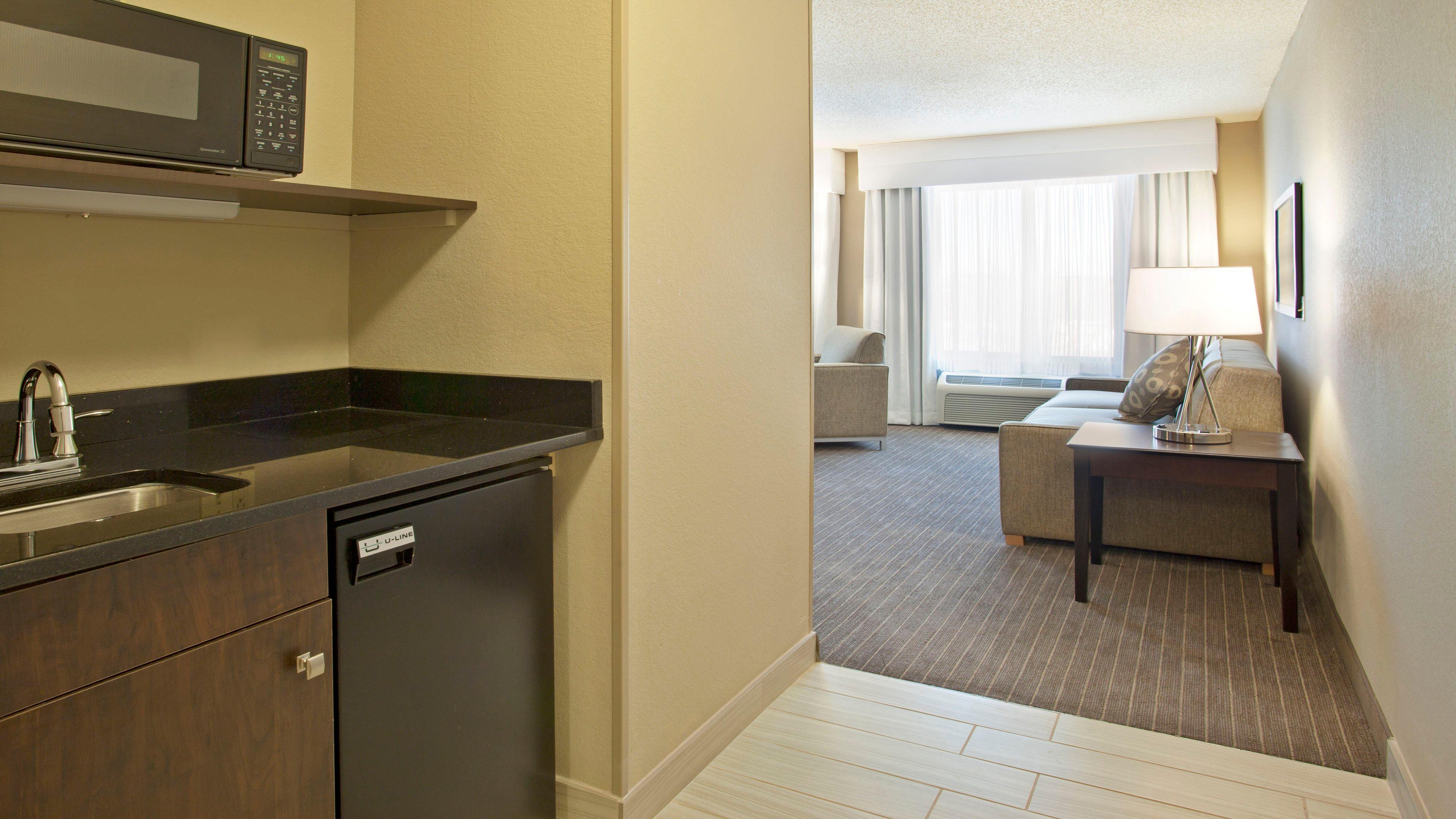 Holiday Inn Express Hotel & Suites Minneapolis - Minnetonka By Ihg מראה חיצוני תמונה