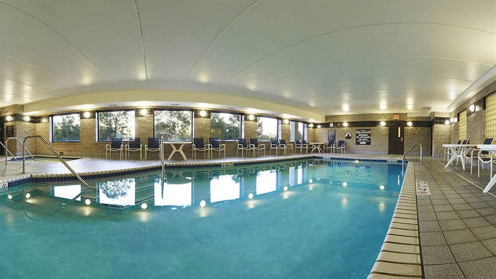 Holiday Inn Express Hotel & Suites Minneapolis - Minnetonka By Ihg מראה חיצוני תמונה